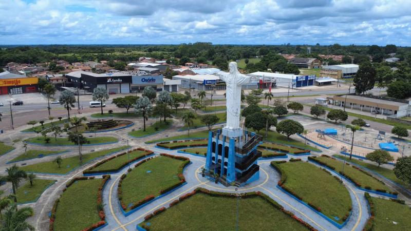 Praça do Cristo Redentor em Castanhal, município do nordeste estadual, a cerca de 70 km da capital paraense, Belém
